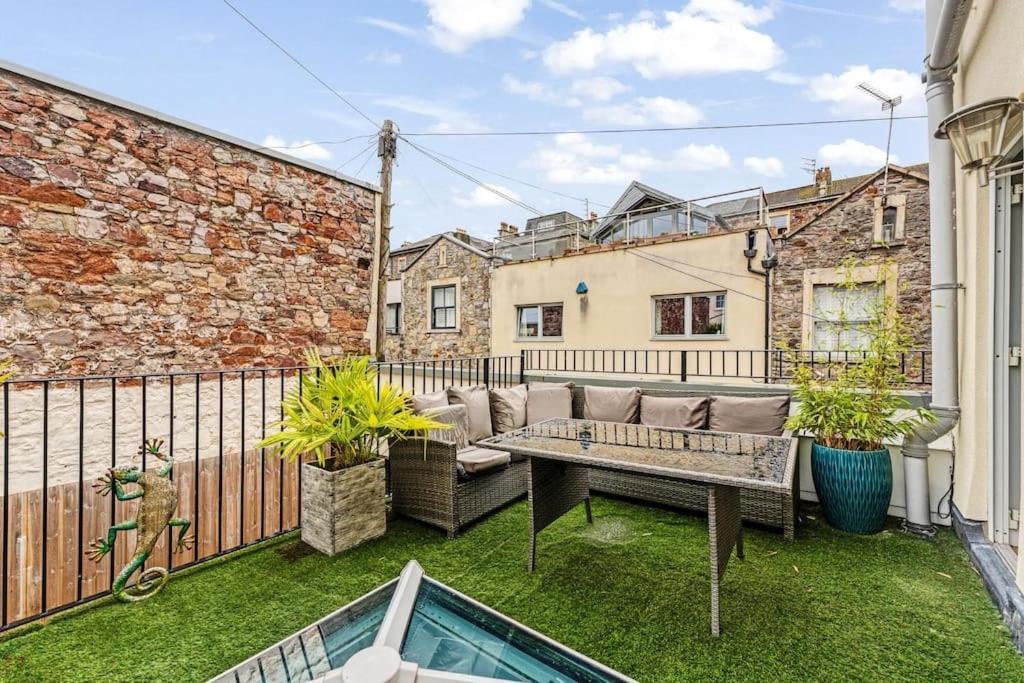 Three Storey Clifton Town House Bristol Exterior foto